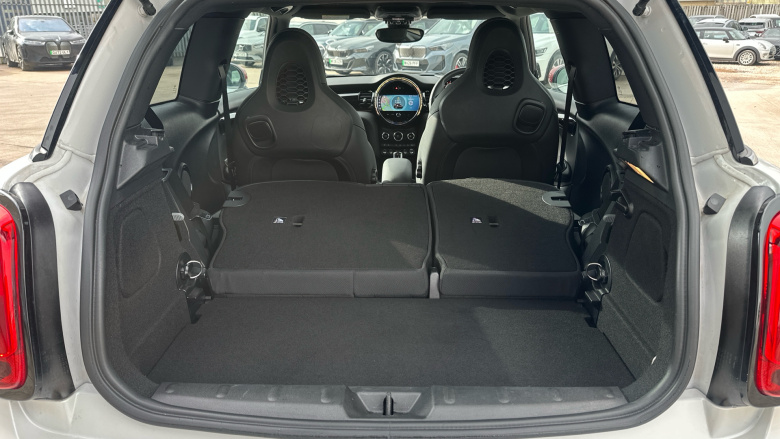 MINI Hatchback 2.0 John Cooper Works Premium 3dr Auto Petrol Hatchback